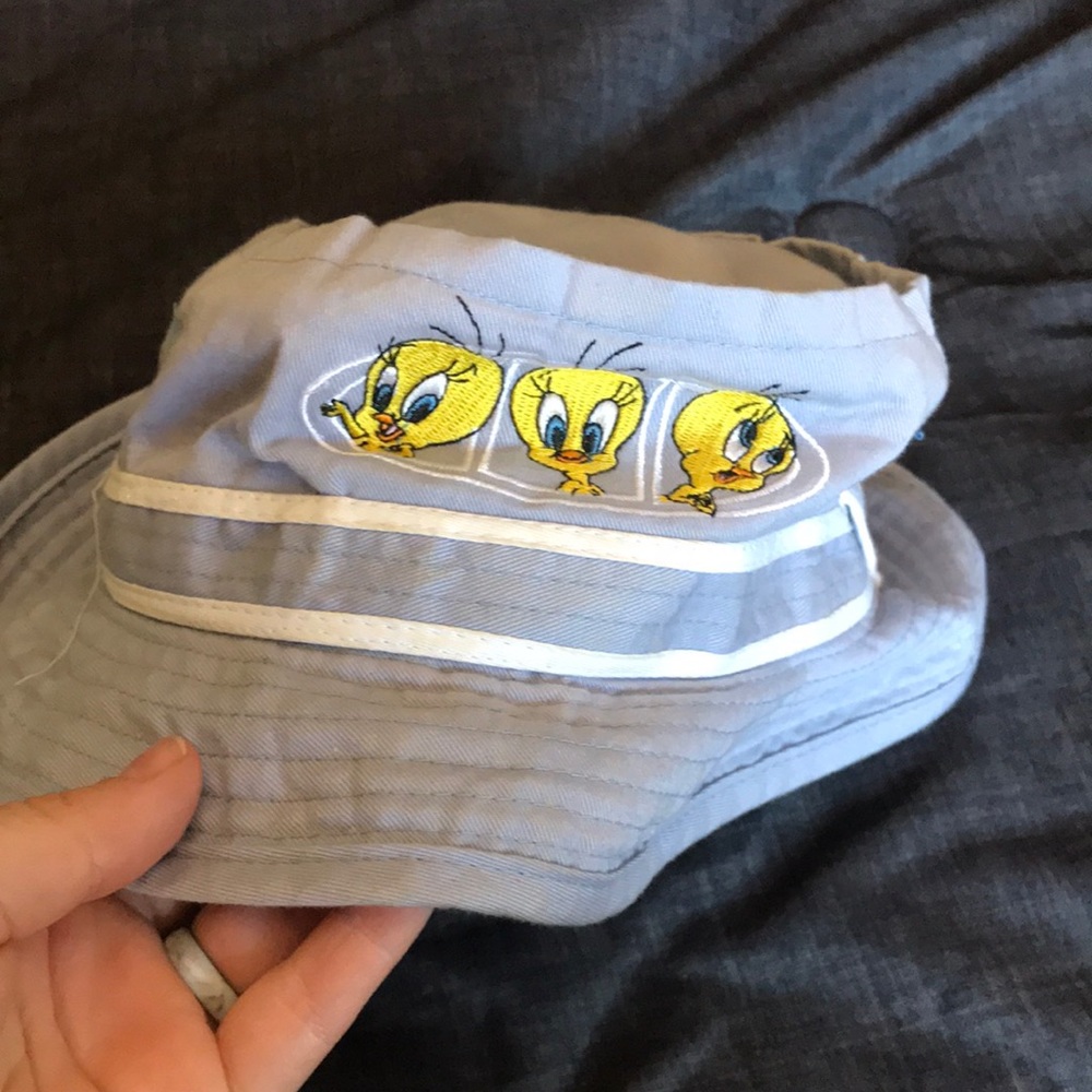 Vintage Tweety Bird bucket hat